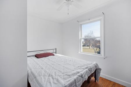 For Lease - 289 Strathearne Avenue, Hamilton, Ontario - Photo 4