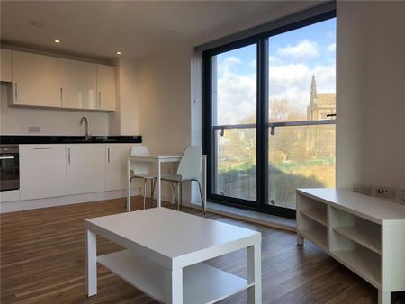 2 bedroom flat to rent - Photo 2