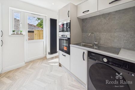 1 bedroom property to rent - Photo 3