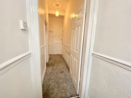 Victoria Road East, Hebburn - Photo 3