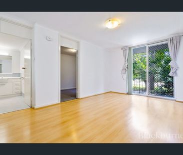 Charming Maylands Unit with Balcony - Photo 1