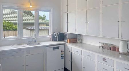 Saint Leonards - Three bedrooms - Photo 5