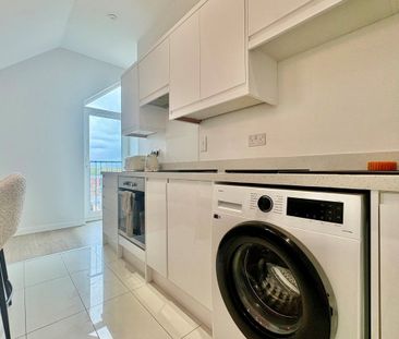 Taverners Way, HODDESDON - Photo 2