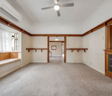 Charming Original Queenslander in the Heart of Ashgrove - Photo 1