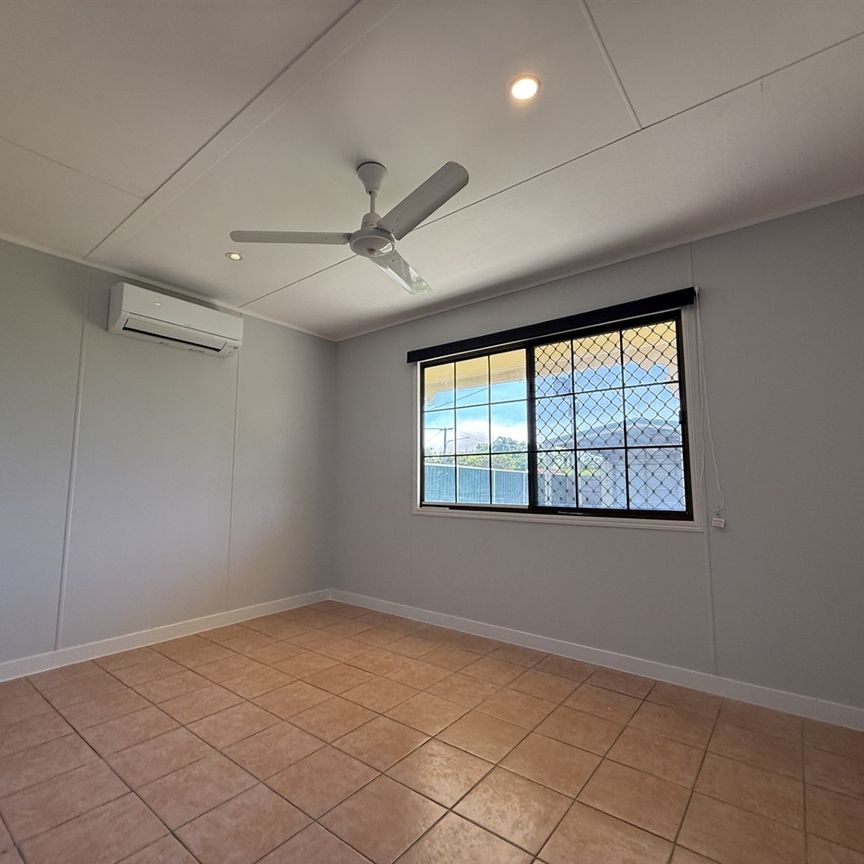 3 BEDROOM HOME IN DEERAGUN + POOL - Photo 1