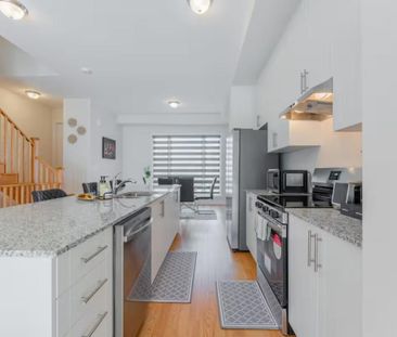 For Lease - 3092 Meadowridge Drive, Oakville, Ontario - Photo 4