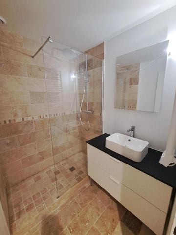 Location Appartement 2 pièces 63m² BORDEAUX 33000 - Photo 3