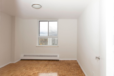 For Lease - 6200 Bathurst Street Unit# 1411, Toronto, Ontario - Photo 3