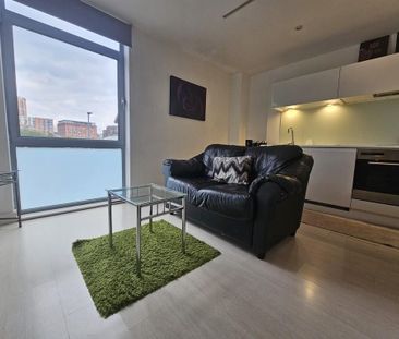 Studio to rent - Photo 6