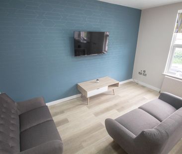 Royal Park Mount, Hyde Park, LS6 1HL, Leeds - Photo 1