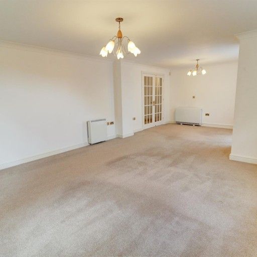 2 BED Apartment To rent - Photo 1