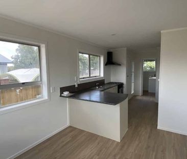 Family living in Putaruru - Photo 3