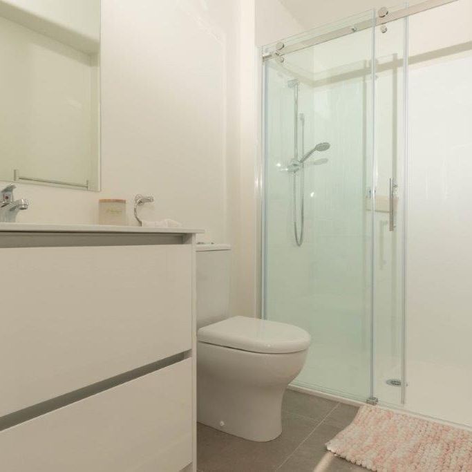 Trendy and near new - Photo 1