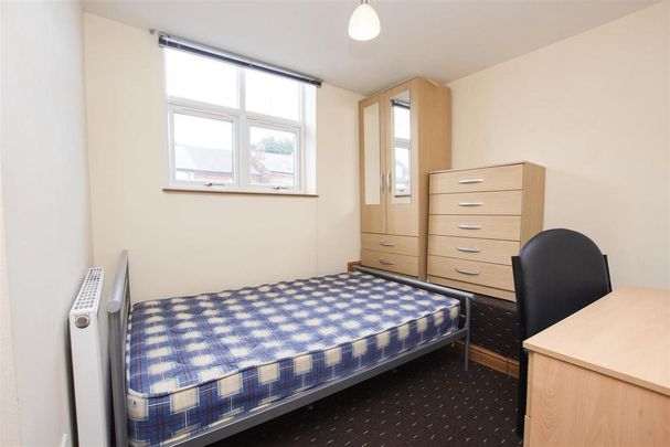 6 bedroom house to rent - Photo 1