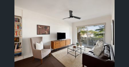 Amazing space and an exclusive beachside address - Photo 3