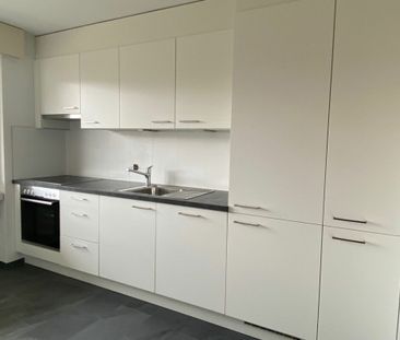 Helle, sanierte 2.5-Zimmer-Wohnung in Flawil - Photo 2