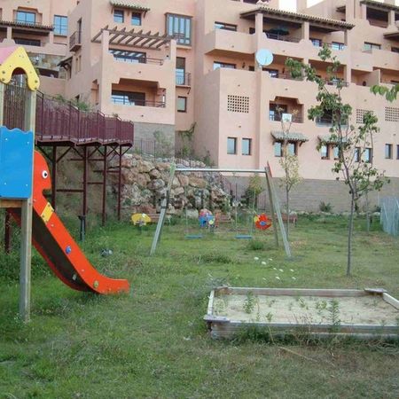 Alquiler de piso en Calle Cristóbal Colon - Photo 4