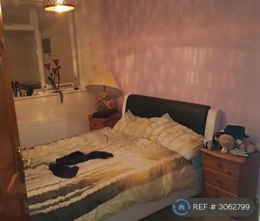 3 bedroom bungalow to rent - Photo 3