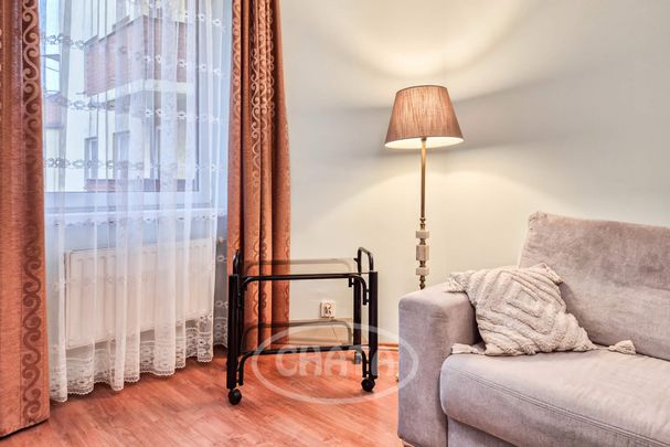 Śródmieście/Kawalerka z oddzielną kuchnią - Фото 1