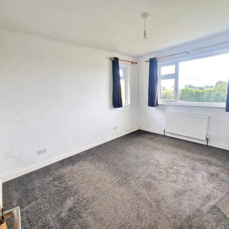 3 bedroom bungalow to rent - Photo 1