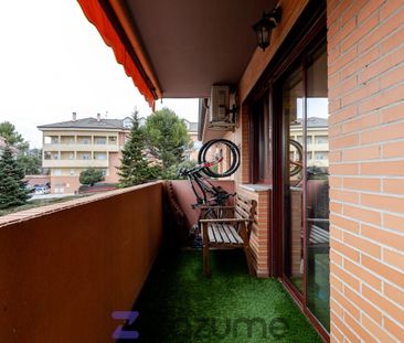 Piso de alquiler en C. Zunzunegui, Villalba Estación - Photo 2