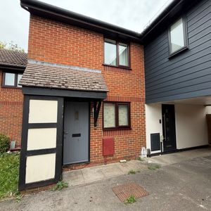 Pebble Drive, Didcot - Photo 3