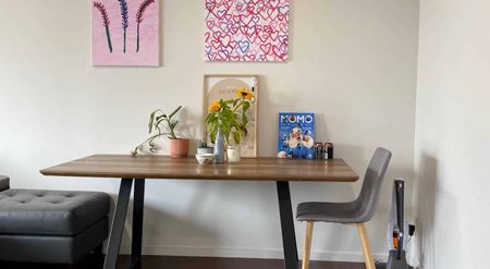 TWO BEDROOM, TWO CARPARK ‘DIAMOND IN THE CITY’ - Photo 2