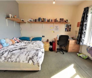 6 Bed - 3 Chiswick Street, Hyde Park, Leeds - LS6 1QE - Student - Photo 5