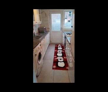 2 Bed Terraced House, Radcliffe Street, NG2 - Photo 6