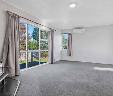 Sunny Four Bedroom House - Photo 1