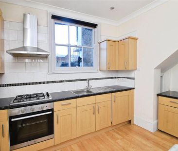 2 bedroom flat to rent - Photo 3