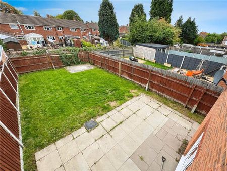 3 bedroom end of terrace house to rent - Photo 4
