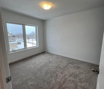 For Lease - 10 Waterville Way, Caledon, Ontario - Photo 6