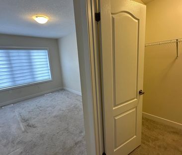 For Lease - 152 KEELSON Street, Welland, Ontario - Photo 4