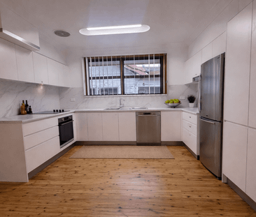 Location, Convenience, Lifestyle - Photo 5