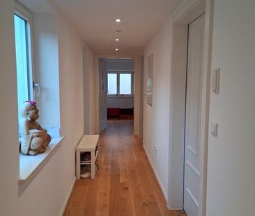 Zentrale 3-Zimmer Wohnung in Miesbach - Photo 1