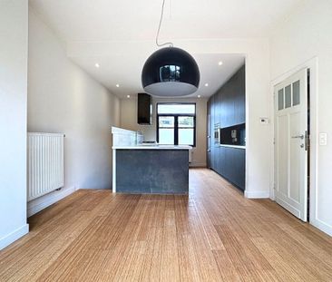 Maison rénovée (+-196m²) - 3 chambres avec terrasse et jardin. - Photo 5