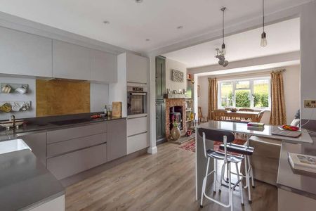 One Tree Hill Road, Guildford, GU4 - Photo 5