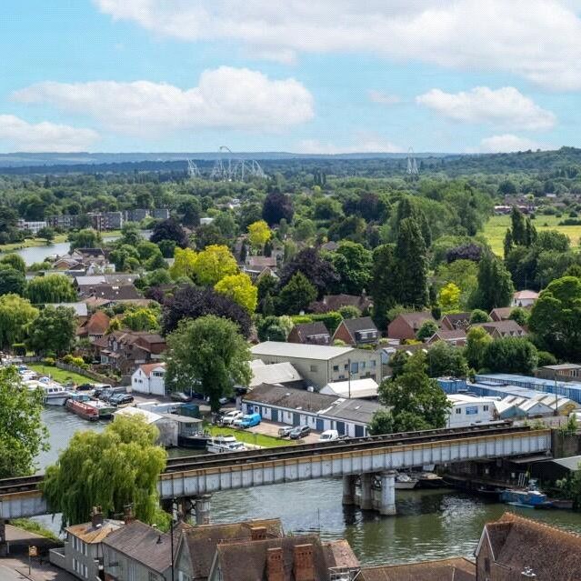 Elmsleigh Road, Staines-upon-Thames, Surrey, TW18 4AJ - Photo 1