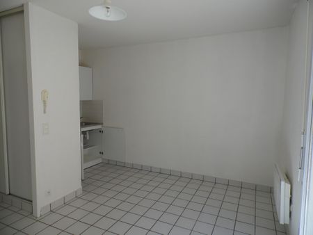 STUDIO PROCHE FACULTES – SECTEUR SALINS - Photo 2