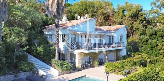 LOCATION SAISONNIÈRE - VILLA PROVENÇALE DE PRESTIGE – HAUTEURS DE CANNES - Photo 3