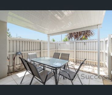 2/77 Platz Street, Darling Heights, Qld 4350 - Photo 3