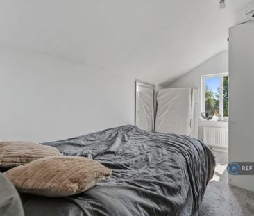 3 bedroom terraced house to rent - Photo 6