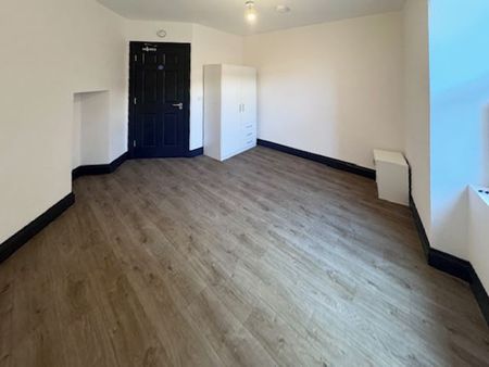 Apartment 2, 4 Saint Laurence Street, Drogheda, Louth - Photo 2