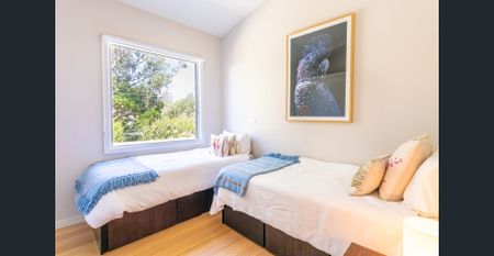 Bushland Hideaway with Tennis Court | Fully Furnished Portsea Rental - Photo 5