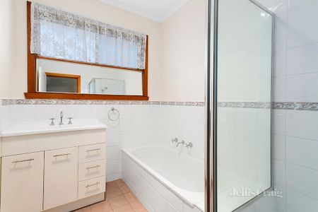 2 Nancye Drive, Lalor - Photo 4