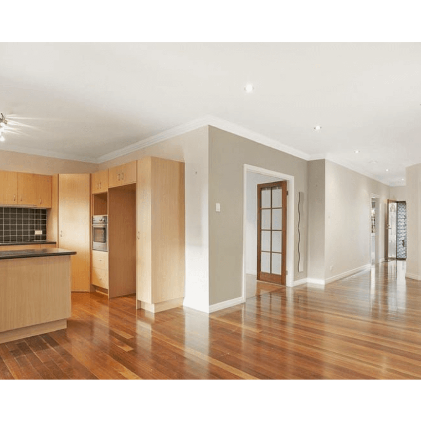 Beautifully Renovated 3-Bedroom Home + Study Nook in Prime Cannon Hill Location - Photo 1