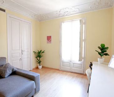 Carrer d'Aribau, Barcelona, Catalonia 08036 - Photo 3