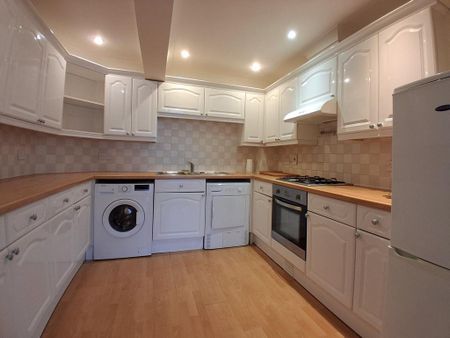 2 bedroom flat to rent - Photo 4