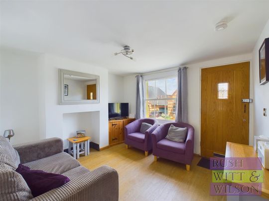 2 Bed House - Terraced - Photo 1